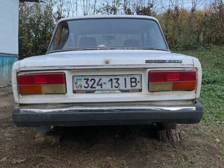 ВАЗ 2107 1989 в Черновцах на Automoto.ua Белый ВАЗ 2107, объемом двигателя 0 л и пробегом 82 тыс. км за 713 $, фото 1 на Automoto.ua