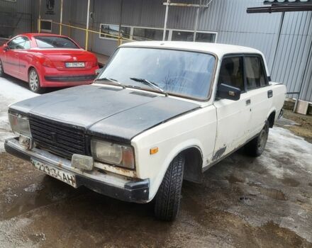 Белый ВАЗ 2107, объемом двигателя 0 л и пробегом 180 тыс. км за 294 $, фото 1 на Automoto.ua