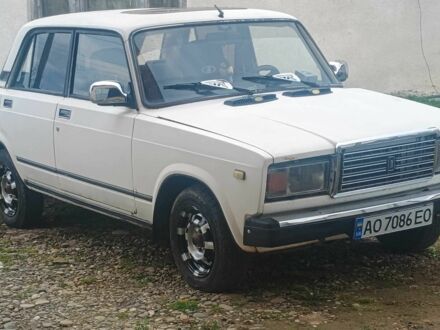 ВАЗ 2107 1989 в Виноградове на Automoto.ua Белый ВАЗ 2107, объемом двигателя 1.5 л и пробегом 111 тыс. км за 30000 $, фото 1 на Automoto.ua