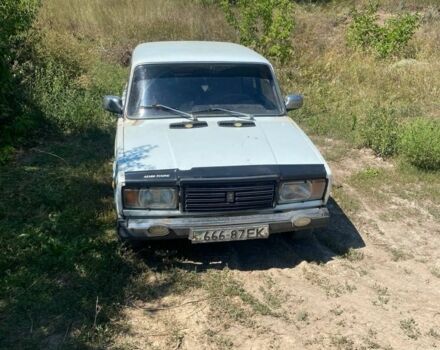 Белый ВАЗ 2107, объемом двигателя 1.5 л и пробегом 1 тыс. км за 560 $, фото 1 на Automoto.ua