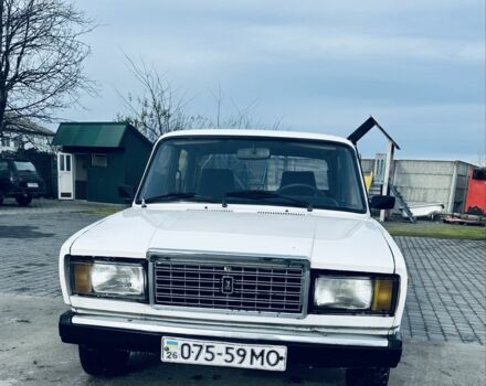 Белый ВАЗ 2107, объемом двигателя 1.5 л и пробегом 1 тыс. км за 1100 $, фото 1 на Automoto.ua