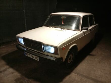 Белый ВАЗ 2107, объемом двигателя 1.5 л и пробегом 222 тыс. км за 591 $, фото 1 на Automoto.ua