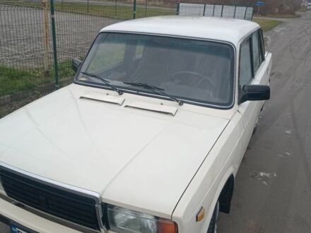 Белый ВАЗ 2107, объемом двигателя 1 л и пробегом 555 тыс. км за 750 $, фото 1 на Automoto.ua