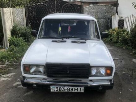 ВАЗ 2107 1990 в Здолбунове на Automoto.ua Белый ВАЗ 2107, объемом двигателя 1.1 л и пробегом 300 тыс. км за 600 $, фото 1 на Automoto.ua