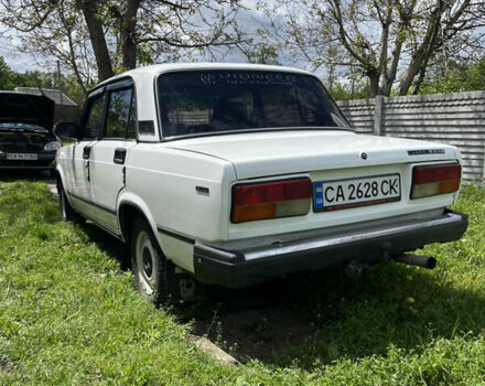 Белый ВАЗ 2107, объемом двигателя 1.3 л и пробегом 200 тыс. км за 999 $, фото 1 на Automoto.ua