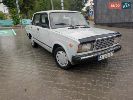 ВАЗ 2107 1990 в Ставище на Automoto.ua Белый ВАЗ 2107, объемом двигателя 1.45 л и пробегом 191 тыс. км за 750 $, фото 1 на Automoto.ua