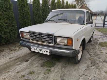 Белый ВАЗ 2107, объемом двигателя 1 л и пробегом 24 тыс. км за 650 $, фото 1 на Automoto.ua