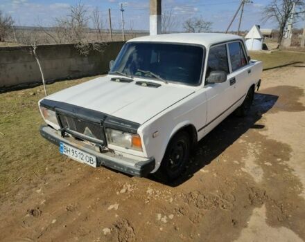 Белый ВАЗ 2107, объемом двигателя 1.3 л и пробегом 110 тыс. км за 650 $, фото 1 на Automoto.ua