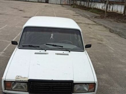 Білий ВАЗ 2107, об'ємом двигуна 0 л та пробігом 300 тис. км за 400 $, фото 1 на Automoto.ua