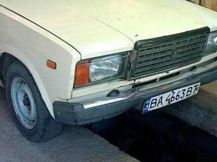 ВАЗ 2107 1990 в Кропивницком (Кировограде) на Automoto.ua Белый ВАЗ 2107, объемом двигателя 1.5 л и пробегом 63 тыс. км за 650 $, фото 1 на Automoto.ua