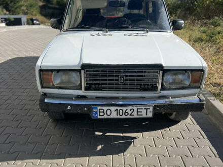 Белый ВАЗ 2107, объемом двигателя 1.5 л и пробегом 100 тыс. км за 500 $, фото 1 на Automoto.ua