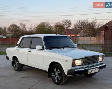 Белый ВАЗ 2107, объемом двигателя 1.45 л и пробегом 100 тыс. км за 2300 $, фото 1 на Automoto.ua