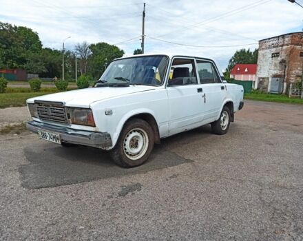 Белый ВАЗ 2107, объемом двигателя 1 л и пробегом 58 тыс. км за 450 $, фото 1 на Automoto.ua
