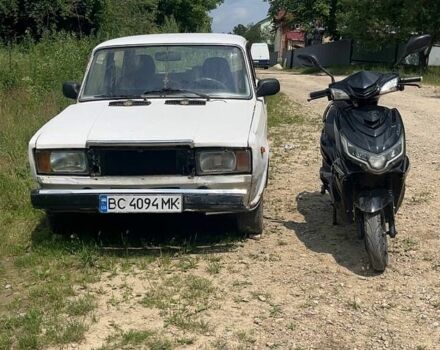 Белый ВАЗ 2107, объемом двигателя 1.5 л и пробегом 350 тыс. км за 167 $, фото 1 на Automoto.ua