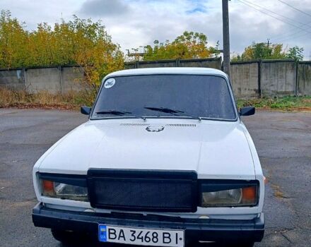 Белый ВАЗ 2107, объемом двигателя 1.5 л и пробегом 195 тыс. км за 500 $, фото 1 на Automoto.ua
