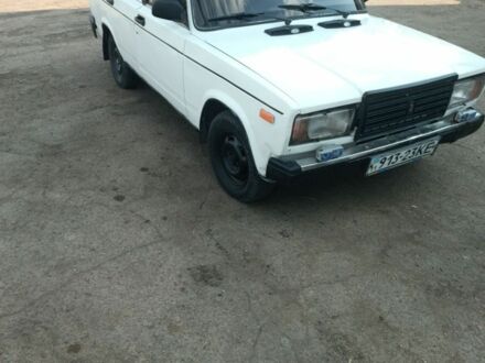 Белый ВАЗ 2107, объемом двигателя 1 л и пробегом 200 тыс. км за 650 $, фото 1 на Automoto.ua