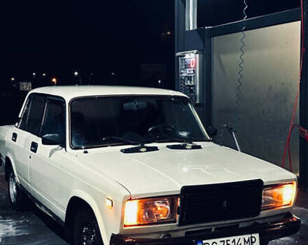Белый ВАЗ 2107, объемом двигателя 1.3 л и пробегом 35 тыс. км за 399 $, фото 1 на Automoto.ua