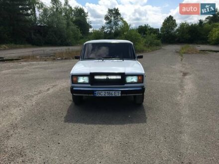 Белый ВАЗ 2107, объемом двигателя 1.5 л и пробегом 200 тыс. км за 850 $, фото 1 на Automoto.ua