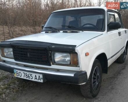 Белый ВАЗ 2107, объемом двигателя 1.45 л и пробегом 100 тыс. км за 1000 $, фото 1 на Automoto.ua