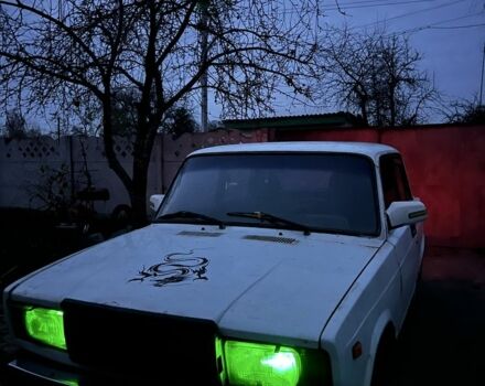 Белый ВАЗ 2107, объемом двигателя 1.5 л и пробегом 80 тыс. км за 381 $, фото 1 на Automoto.ua