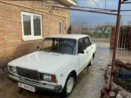 ВАЗ 2107 1991 в Кривом Роге на Automoto.ua Белый ВАЗ 2107, объемом двигателя 1.5 л и пробегом 100 тыс. км за 721 $, фото 1 на Automoto.ua