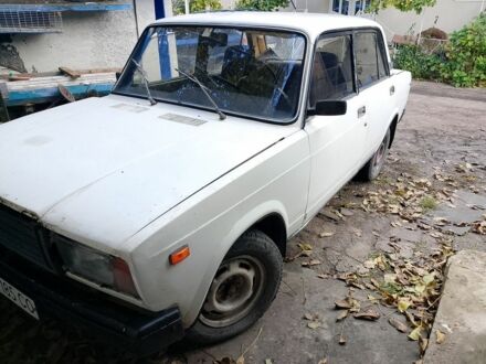 Белый ВАЗ 2107, объемом двигателя 0 л и пробегом 40 тыс. км за 500 $, фото 1 на Automoto.ua