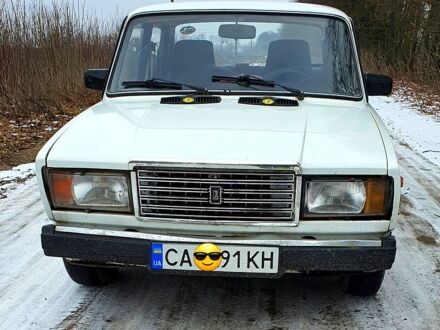 ВАЗ 2107 1992 у Теплике на Automoto.ua Білий ВАЗ 2107, об'ємом двигуна 15 л та пробігом 271 тис. км за 1200 $, фото 1 на Automoto.ua