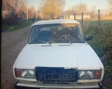 Белый ВАЗ 2107, объемом двигателя 1.5 л и пробегом 20 тыс. км за 400 $, фото 1 на Automoto.ua