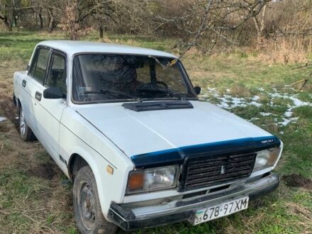 ВАЗ 2107 1992 у Кременце на Automoto.ua Білий ВАЗ 2107, об'ємом двигуна 1.5 л та пробігом 65 тис. км за 350 $, фото 1 на Automoto.ua