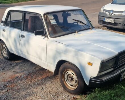 Белый ВАЗ 2107, объемом двигателя 1.5 л и пробегом 1 тыс. км за 425 $, фото 1 на Automoto.ua