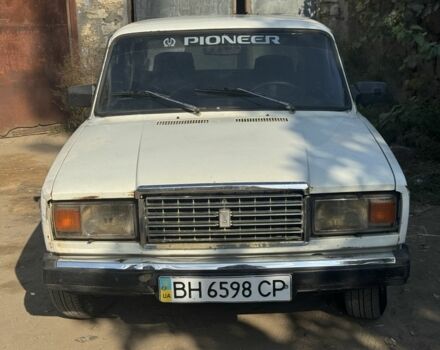 Белый ВАЗ 2107, объемом двигателя 1.5 л и пробегом 80 тыс. км за 559 $, фото 1 на Automoto.ua