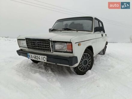 Белый ВАЗ 2107, объемом двигателя 1.45 л и пробегом 120 тыс. км за 1200 $, фото 1 на Automoto.ua