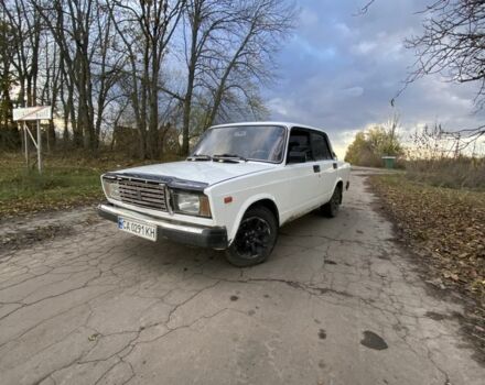 Білий ВАЗ 2107, об'ємом двигуна 1.5 л та пробігом 300 тис. км за 809 $, фото 1 на Automoto.ua