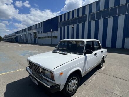 Белый ВАЗ 2107, объемом двигателя 1.5 л и пробегом 100 тыс. км за 1300 $, фото 1 на Automoto.ua