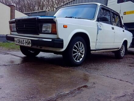 Белый ВАЗ 2107, объемом двигателя 1.3 л и пробегом 158 тыс. км за 950 $, фото 1 на Automoto.ua