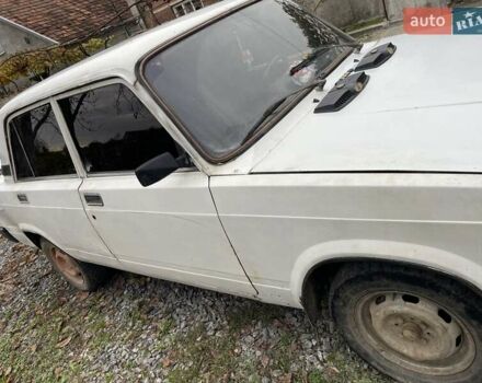 Белый ВАЗ 2107, объемом двигателя 1.5 л и пробегом 350 тыс. км за 406 $, фото 1 на Automoto.ua