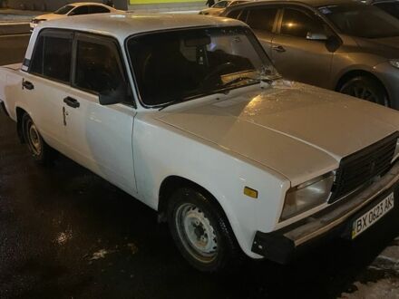 Белый ВАЗ 2107, объемом двигателя 1.5 л и пробегом 777 тыс. км за 900 $, фото 1 на Automoto.ua