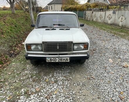 Белый ВАЗ 2107, объемом двигателя 1.5 л и пробегом 350 тыс. км за 406 $, фото 1 на Automoto.ua
