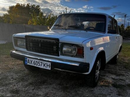 Белый ВАЗ 2107, объемом двигателя 1.5 л и пробегом 150 тыс. км за 1000 $, фото 1 на Automoto.ua