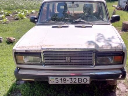 Белый ВАЗ 2107, объемом двигателя 1.5 л и пробегом 121 тыс. км за 550 $, фото 1 на Automoto.ua