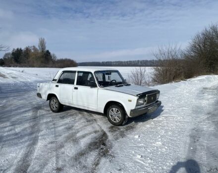 Белый ВАЗ 2107, объемом двигателя 1.5 л и пробегом 400 тыс. км за 650 $, фото 1 на Automoto.ua