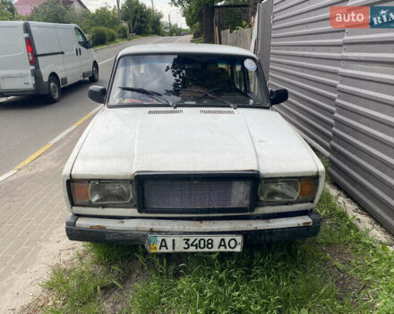 Белый ВАЗ 2107, объемом двигателя 1.5 л и пробегом 355 тыс. км за 651 $, фото 1 на Automoto.ua