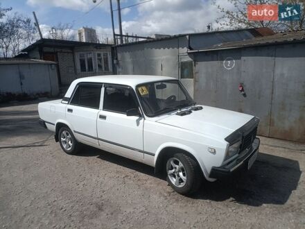 Белый ВАЗ 2107, объемом двигателя 1.57 л и пробегом 5 тыс. км за 909 $, фото 1 на Automoto.ua