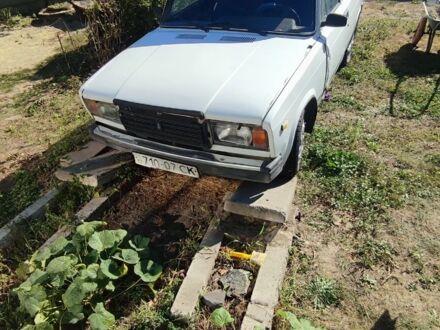 ВАЗ 2107 1994 в Зенькове на Automoto.ua Белый ВАЗ 2107, объемом двигателя 1.5 л и пробегом 350 тыс. км за 358 $, фото 1 на Automoto.ua