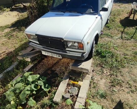 ВАЗ 2107 1994 в Зенькове на Automoto.ua Белый ВАЗ 2107, объемом двигателя 1.5 л и пробегом 350 тыс. км за 358 $, фото 1 на Automoto.ua