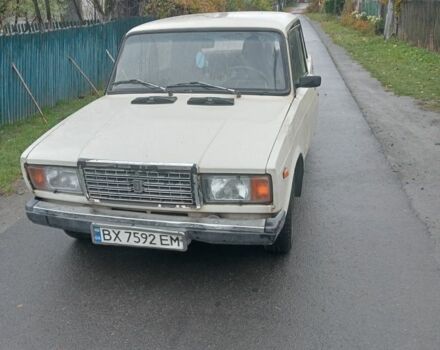 ВАЗ 2107 1994 в Шепетовке на Automoto.ua Белый ВАЗ 2107, объемом двигателя 1.5 л и пробегом 2 тыс. км за 700 $, фото 1 на Automoto.ua