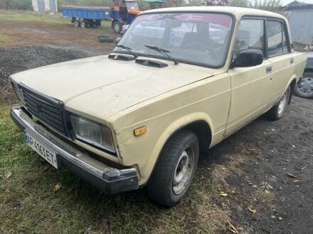 ВАЗ 2107 1995 в Синельниковом на Automoto.ua Белый ВАЗ 2107, объемом двигателя 1.5 л и пробегом 200 тыс. км за 571 $, фото 1 на Automoto.ua