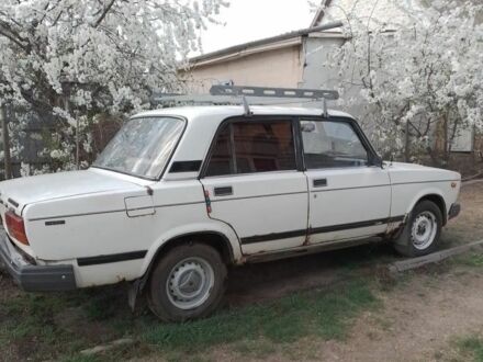 ВАЗ 2107 1995 у Тетиеве на Automoto.ua Білий ВАЗ 2107, об'ємом двигуна 0 л та пробігом 70 тис. км за 10400 $, фото 1 на Automoto.ua