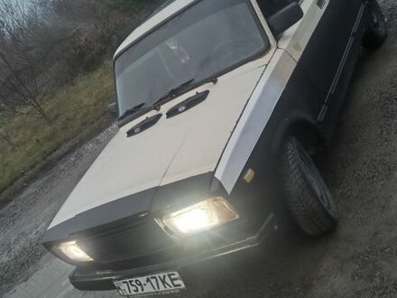 Белый ВАЗ 2107, объемом двигателя 1.7 л и пробегом 300 тыс. км за 497 $, фото 1 на Automoto.ua