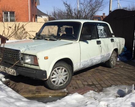 Білий ВАЗ 2107, об'ємом двигуна 1.5 л та пробігом 82 тис. км за 581 $, фото 1 на Automoto.ua